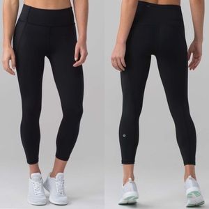 🎉SALE🎉Lululemon Final Lap Crop